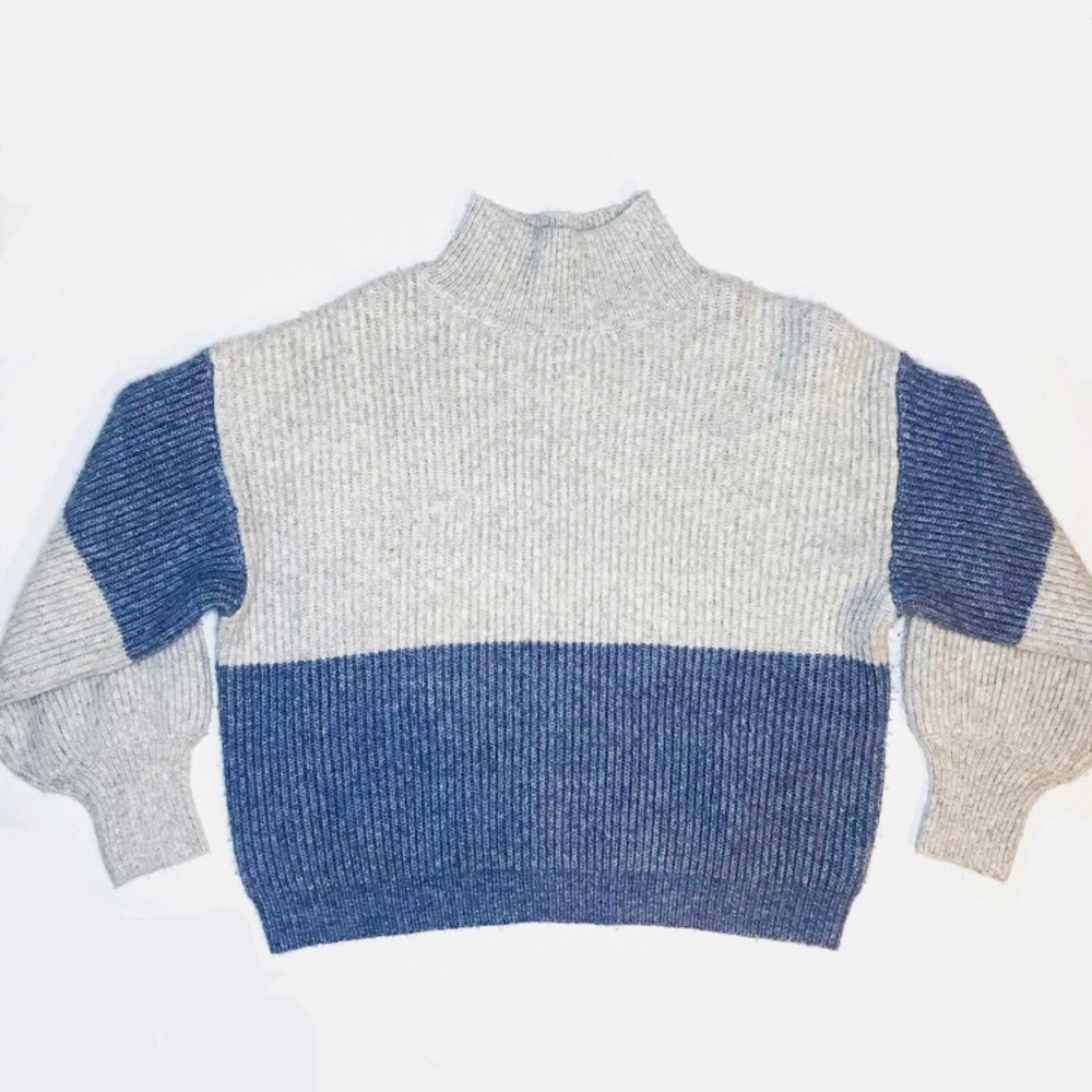 LUSH Heather Gray and Blue Colorblock Ribbed Turtleneck Boxy Sweater